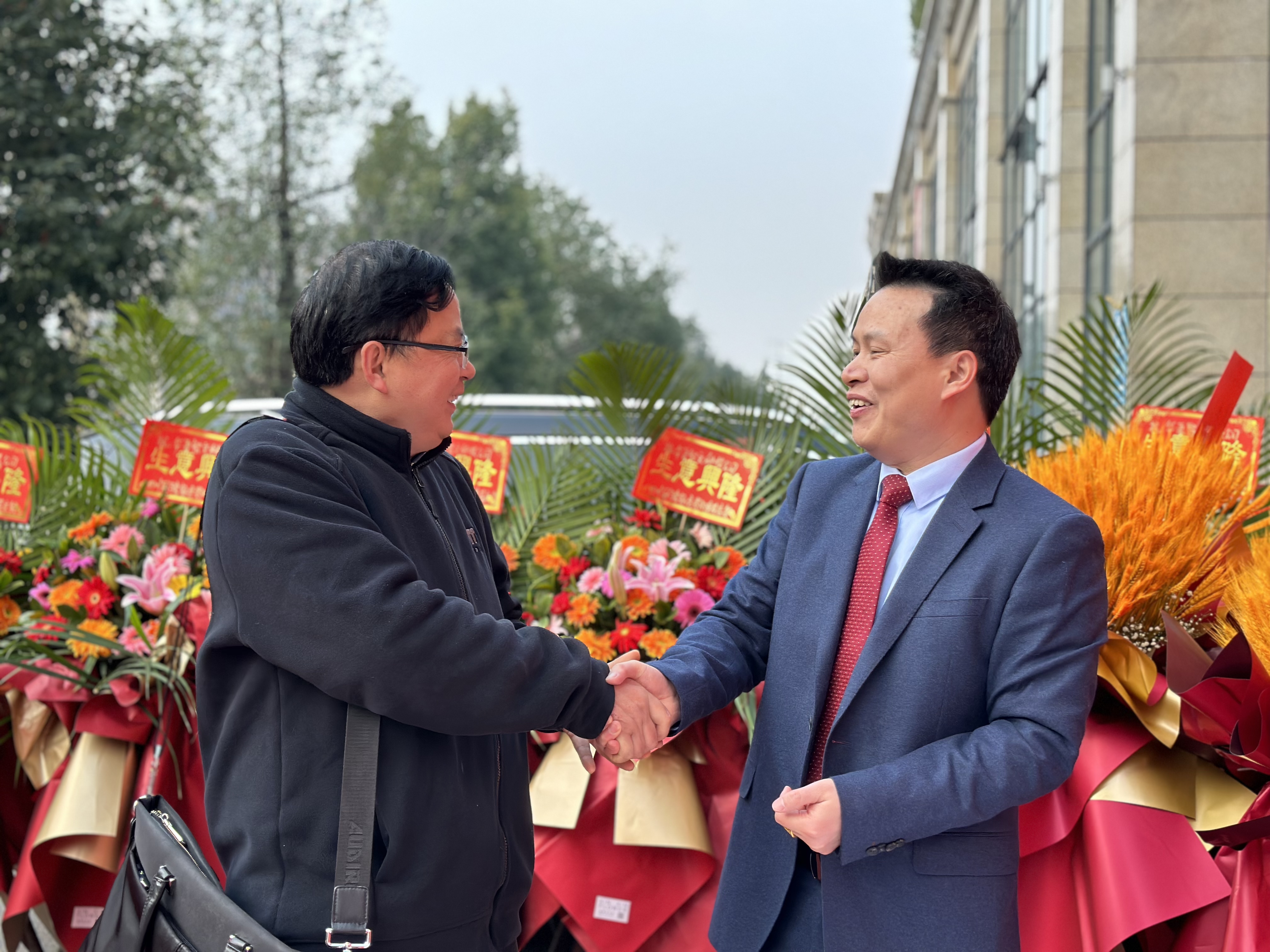 严新文.jpg